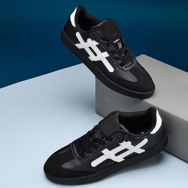 Premium Black Streetwear Sneakers for Men | Stylish Casual Lace-Up Shoes for Everyday Comfort